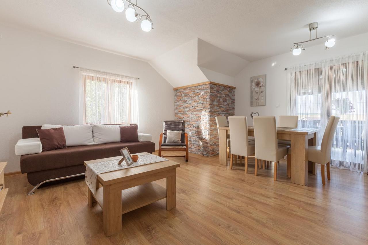 Apartment Ivan&Iva Gornji Vaganac Buitenkant foto